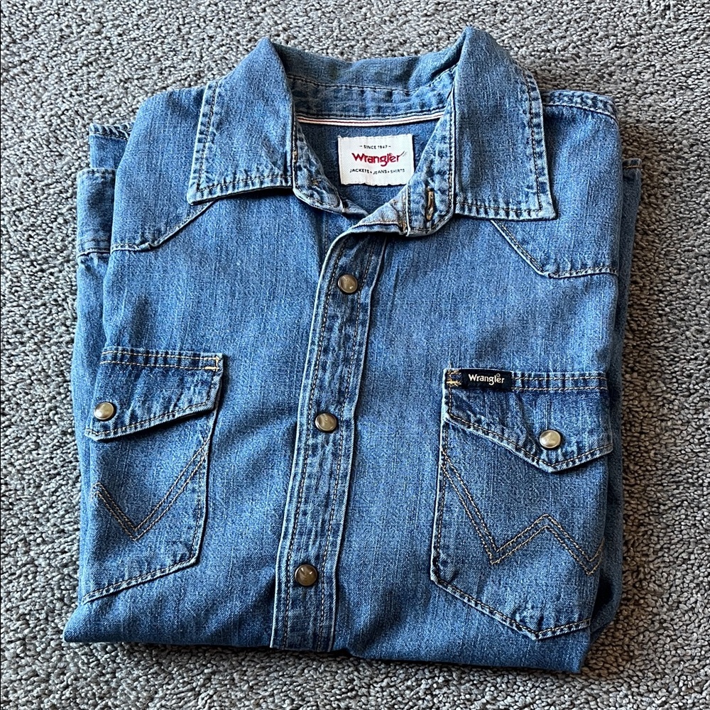 Wrangler Indigo Button-Up Denim Shirt